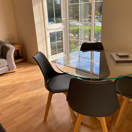 River Courtyard Apartment In The Heart Of Stneots Saint Neots Exterior photo
